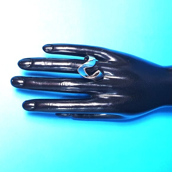 Bold Vintage Sterling Silver Open-Wave Modernist Ring – European Craftsmanship - Picture 12 of 14